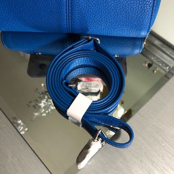 Handbags - Jewell by Thirty-One crossbady